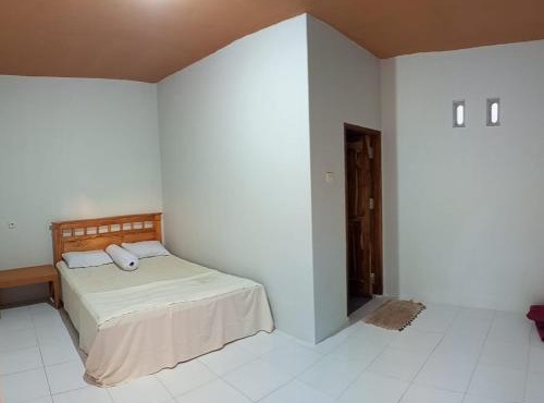 Pondok Gede Semu in Surelage