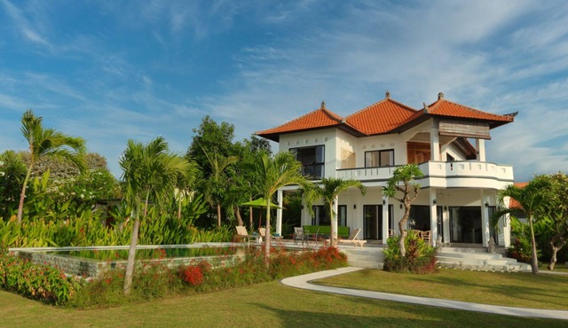 Private 3 bedroom villa direct on the beach in North Bali, Lovina area in KAB. BULELENG