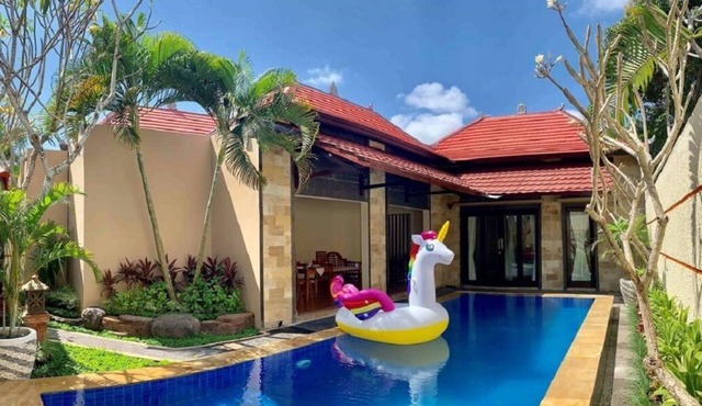 Private Pool Villa 1BR by KDV near Waterfall in Blahbatuh