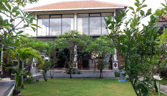 Puri Mandhara Lovina in Buleleng