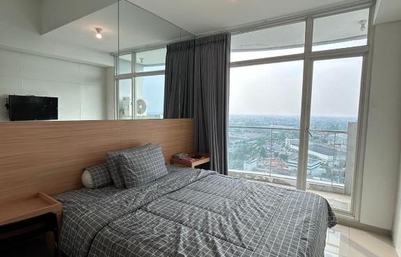 QnM Rooms Studio in Tjikokol