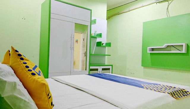 Radio Backpacker Guesthouse Syariah in Bandung