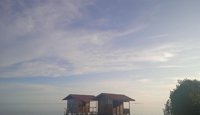 Raja ampat Nemo Homestay in Besir
