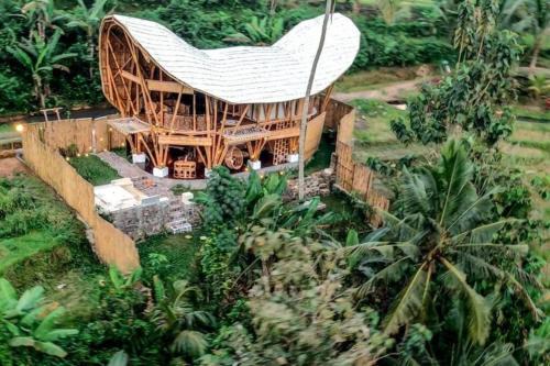 Rania Bamboo Villa by Broga in Penebel