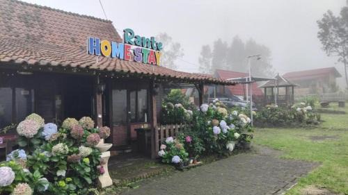 Rante Homestay & Cafe in Biau