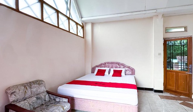 RedDoorz at Argapuri Resort and Campsite Ciwidey in Gambung