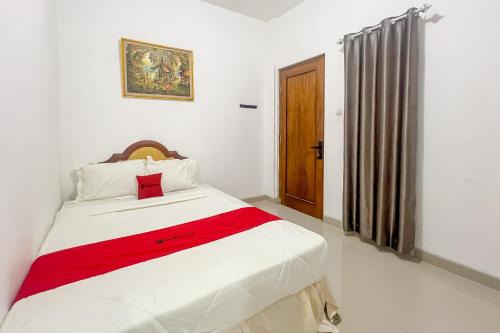 RedDoorz at Dimens House Sragen in Sragen
