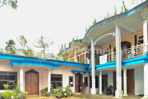 RedDoorz at Fanta Homestay Lumajang in Sidomukti