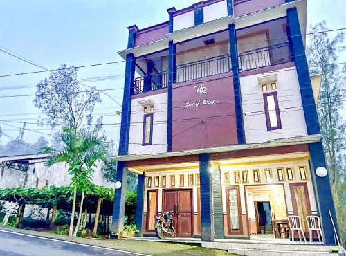 RedDoorz at Hotel Huni Raya Bromo in Pasuruan