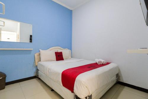 RedDoorz @ Garden Boulevard Citra Raya Tangerang in Tangerang