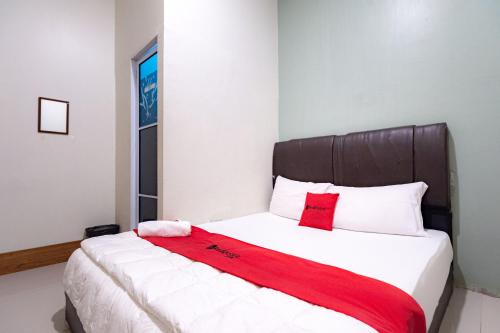 RedDoorz near Hang Nadim Batam Airport in Nongsa