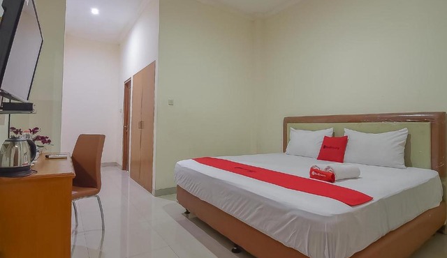 RedDoorz near IPDN 2 in Sumedang