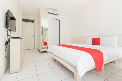 RedDoorz near Pancoran in Jakarta