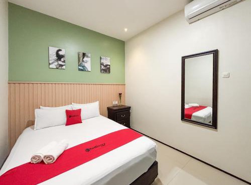 RedDoorz near Taman Krida Budaya Malang in Malang