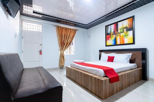 RedDoorz near Universitas Simalungun Pematangsiantar in Pematangsiantar
