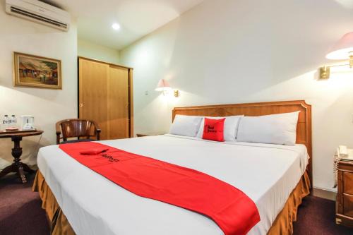 RedDoorz Plus at Pitagiri GBK Senayan in Jakarta