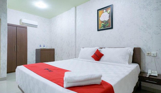 RedDoorz Plus @ Jalan FL Lumban Tobing Sibolga in Sibolga