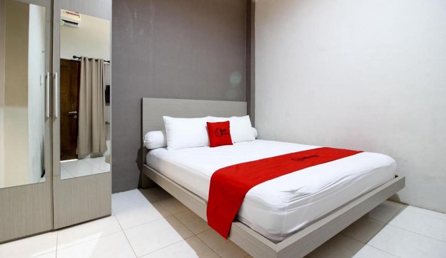 RedDoorz Plus near UPN Jogjakarta 2 in Yogyakarta