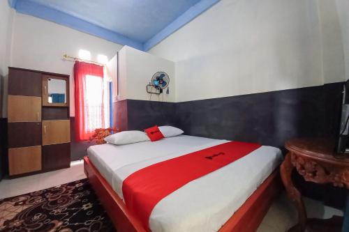 RedDoorz Syariah at Penginapan Queen Sungai Penuh in Sungaitutung