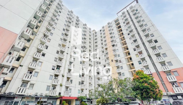 RedLiving Apartemen Cibubur Village - Lily's Room Tower C in Depok