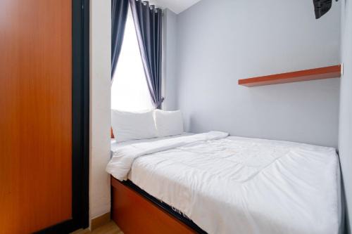 RedLiving Syariah Apartemen MKostel - Tower A1 Kencana Loka in Rancalutung