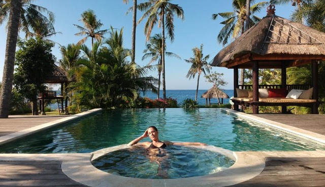 Relax Bali Resort, Diving & SPA, ocean front in Tulamben