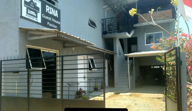 RINA Guest House Pacitan in Pacitan