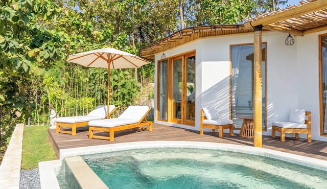Romantic Boutique Villa with Private pool, Ocean View & Floating Breakfast in Nusa Penida