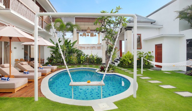 Romantic & Modern Suite Room In Canggu in Bali