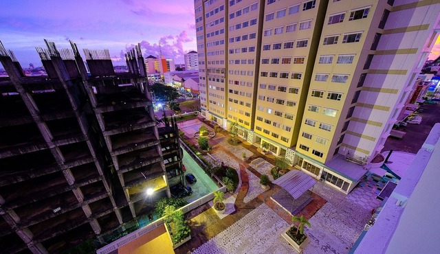 Royal Apartment 2BR by Qyandra in Makassar