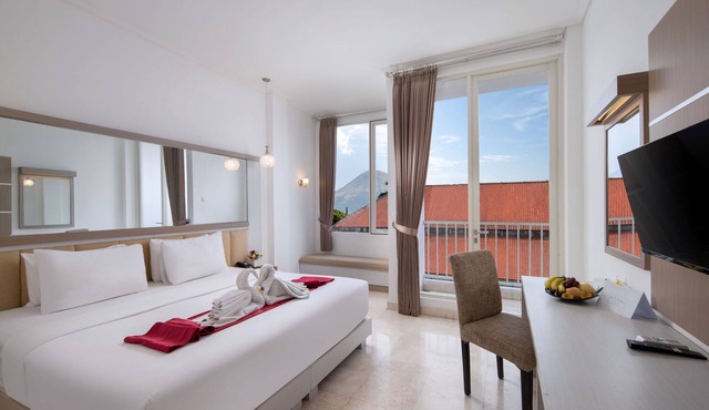 Royal Hotel and Villa Trawas in Trawas