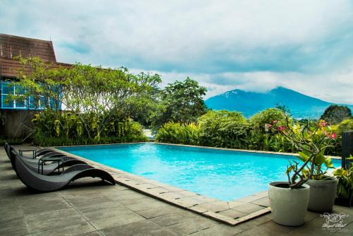 Royal Hotel Bogor in Bogor