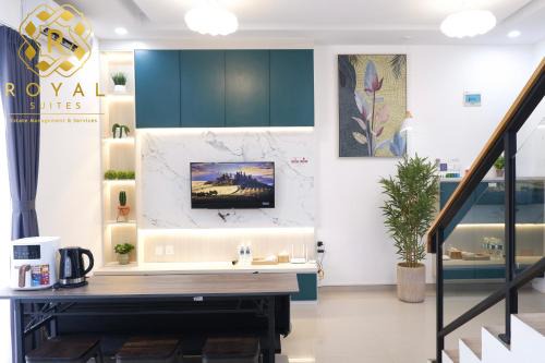 Royal Suites Home Villa 3BR with Private Pool - C6 in Batam Center