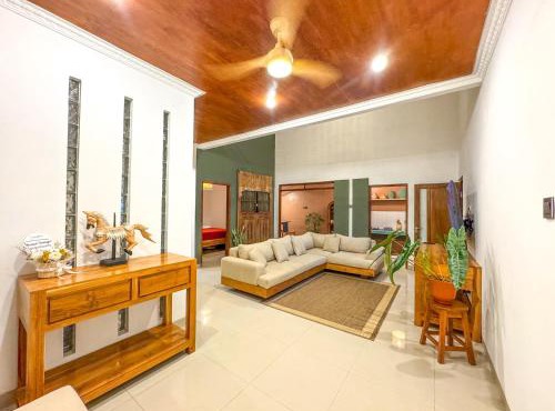 Rumah Tetangga Jogja - 4BR Villa Near Keraton in Yogyakarta