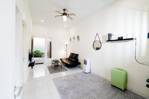 Sachi House - Homestay near IPB Dramaga Bogor in Bubulak 3