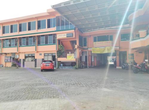 Sartika Hotel Mitra RedDoorz Pati in Pati