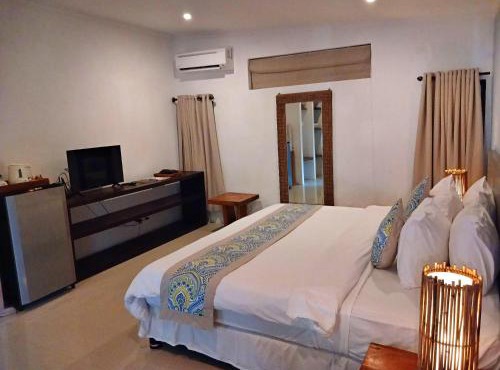 Scallywags Beach Club in Gili Islands