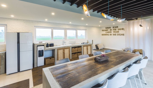 Seaway Villa - Joshua District in Bali