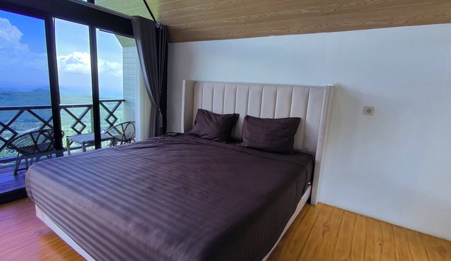 Senja Kita Glamping in Salatiga