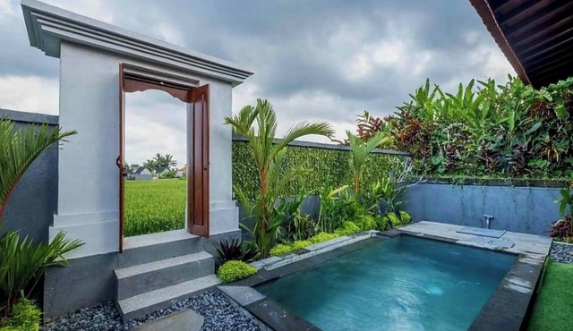 Serene Villa with Private Pool and Rice Field Views in Tegallalang
