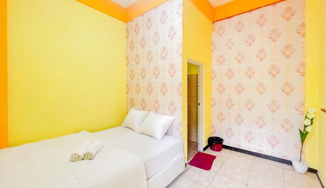 Sion Homestay Mitra RedDoorz near Terminal Kertajaya Mojokerto in Brangkal