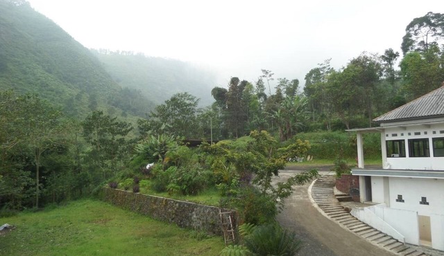 Sleep of 4pax, 30 min. to bromo and to waterfall in Sukapura