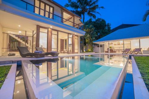 Soma Estate Villa - Elegant 4BR Villa in Ubud Oasis in Ubud