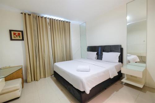 Spacious 2BR Bellezza Apartment By Travelio in Jakarta
