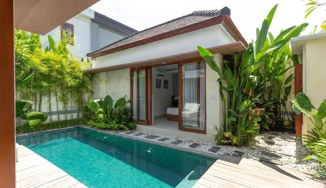 Spacious 3 Bedroom Private Pool Villa in Legian in Bali