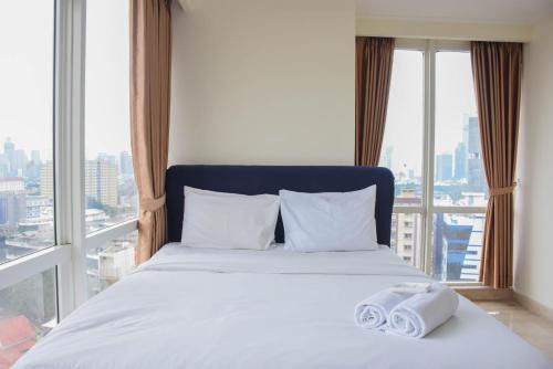 Spacious and Elegant 3BR at Menteng Park Apartment By Travelio in Jakarta
