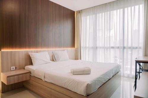 Spacious and Warm 2BR at Ciputra World 2 Apartment By Travelio in Jakarta
