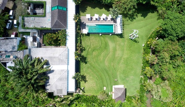 Spacious, Luxury 7BR Villa, Canggu - Near Splash Waterpark! in Bali