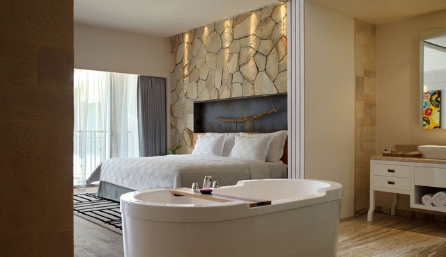 Spacious Modern Suite with Free Minibar Items (T Sand Suite8) in Bali