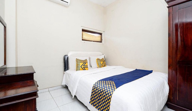 SPOT ON 2414 Homestay Potroyudan Syariah in Jepara